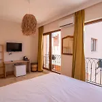 Hotel Casalyma